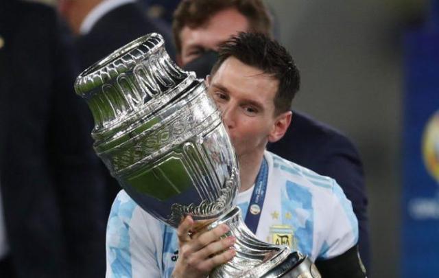 messi-argentine4-1024x425.jpg